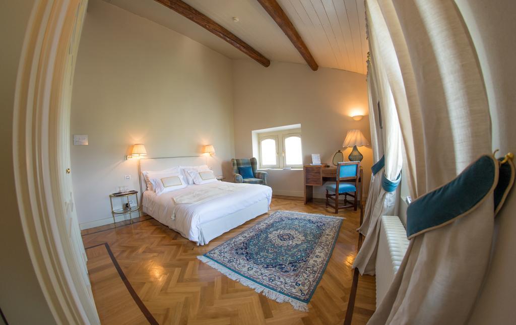 Castello Di Mornico Losana Buitenkant foto